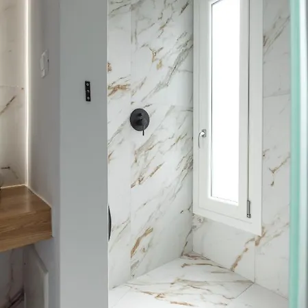 Olvos شقة Naxos City